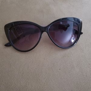 Cat style sunglasses